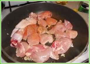 Фетучини с курицей в сливочном соусе - фото шаг 3