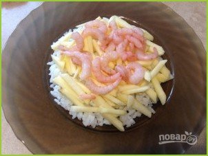 Креветки с рисом, яблоком и черносливом - фото шаг 5