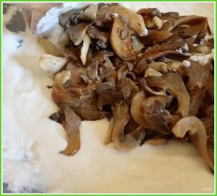 Макароны в сочном сырно-грибном соусе - фото шаг 2