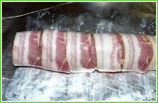 Мясной рулет из свинины с беконом - фото шаг 4