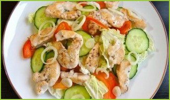 Овощной салат с куриной грудкой - фото шаг 3