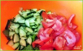 Салат из ботвы редиса - фото шаг 2