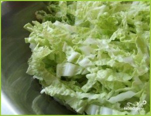 Салат из пекинской капусты с копченой колбасой - фото шаг 3