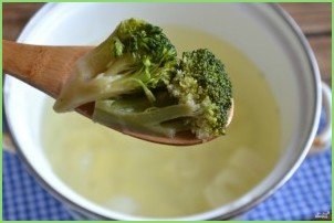 Суп-пюре из брокколи со сливками - фото шаг 4