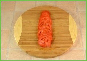 Котлеты в духовке с помидорами - фото шаг 6