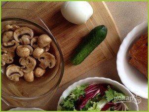 Салат из куриной грудки с грибами - фото шаг 4