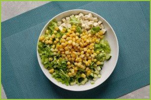 Салат с кукурузой и сельдереем - фото шаг 4
