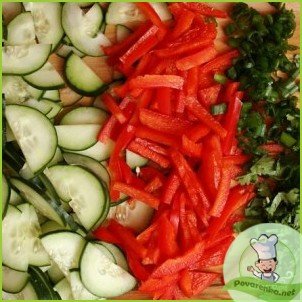 Салат с рисовой лапшой и овощами - фото шаг 3