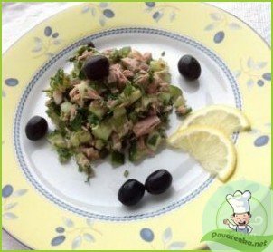 Салат с тунцом и огурцом - фото шаг 4