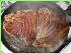 Вкусный стейк из говядины - фото шаг 3