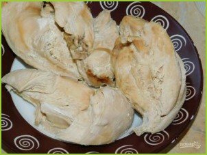 Салат с курицей, грибами и грецкими орехами - фото шаг 1
