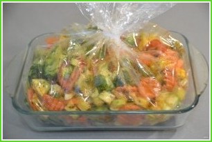 Овощное рагу в пакете для запекания - фото шаг 16