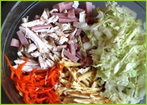 Салат с курицей и морковью - фото шаг 3
