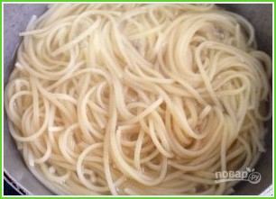 Спагетти под соусом карбонара - фото шаг 2
