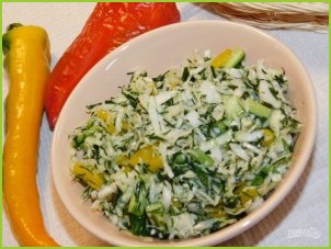 Хрустящий салат с капустой - фото шаг 4