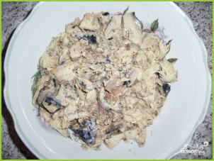 Салат из скумбрии с рисом - фото шаг 1