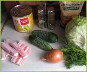 Салат из свежей капусты и крабовых палочек - фото шаг 1