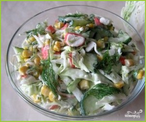 Салат из свежей капусты и крабовых палочек - фото шаг 9