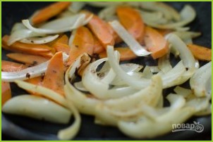 Кальмары по-корейски с овощами - фото шаг 5