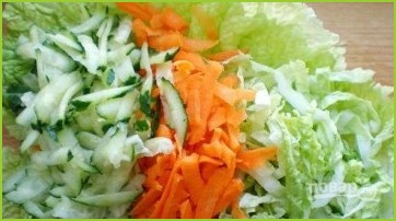 Салат с китайской капустой - фото шаг 2