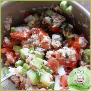 Салат из консервированной горбуши - фото шаг 5