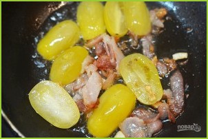Салат из макарон с брокколи, фетой и беконом - фото шаг 6