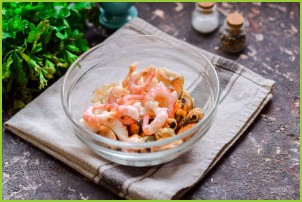 Салат с креветками, мидиями и кальмарами - фото шаг 3
