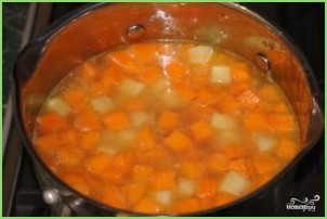 Суп-пюре из тыквы с сельдереем - фото шаг 3