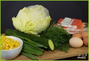 Крабовый салат с огурцом без риса - фото шаг 1