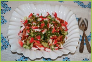 Крабовый салат с салатом айсберг - фото шаг 11