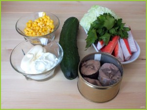 Салат с тунцом и крабовыми палочками - фото шаг 1