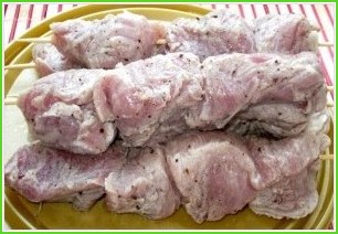Шашлык на сковороде из свинины - фото шаг 6