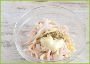 Вкусный рецепт салата из кальмаров - фото шаг 4