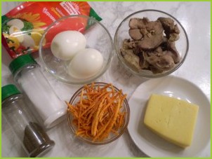 Вкусный салат с корейской морковкой - фото шаг 1