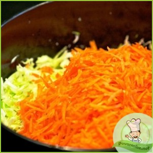 Капустный салат с морковью - фото шаг 4