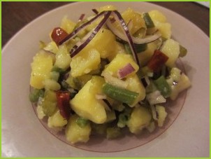 Салат с картошкой и солеными огурцами - фото шаг 6
