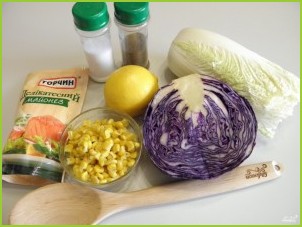 Салат с консервированной кукурузой - фото шаг 1