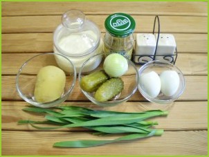 Салат с маринованными огурцами - фото шаг 1