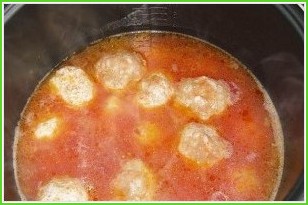 Фрикадельки в томатном соусе в мультиварке - фото шаг 4