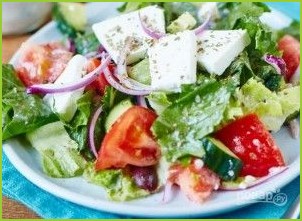 Легкий летний салат с фетой - фото шаг 4