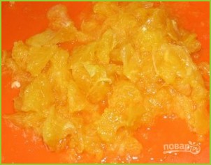 Салат с крабовыми палочками и апельсином - фото шаг 3