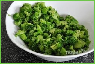 Вегетарианские котлеты из брокколи в духовке - фото шаг 2