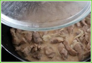 Бефстроганов из свинины со сливками - фото шаг 3