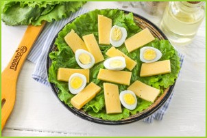 Салат с яйцом и сыром - фото шаг 3