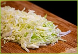 Салат со свежей капустой - фото шаг 1