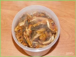 Бульон из сушеных грибов - фото шаг 3