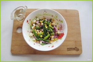 Постный салат с сухариками - фото шаг 6