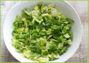 Салат из авокадо с креветками и зеленью - фото шаг 4
