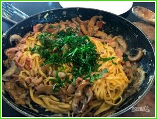 Спагетти с грибами в сливочном соусе - фото шаг 12