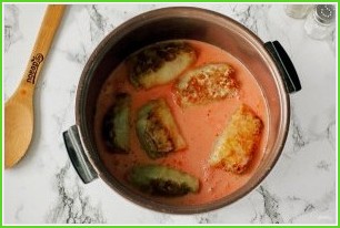 Голубцы в томатно-сметанном соусе в мультиварке - фото шаг 11